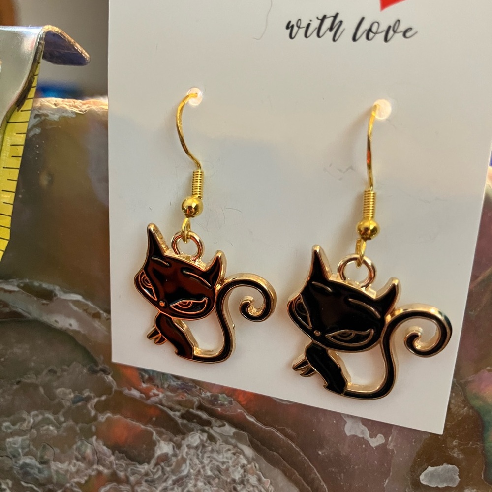Black cat dangle earrings